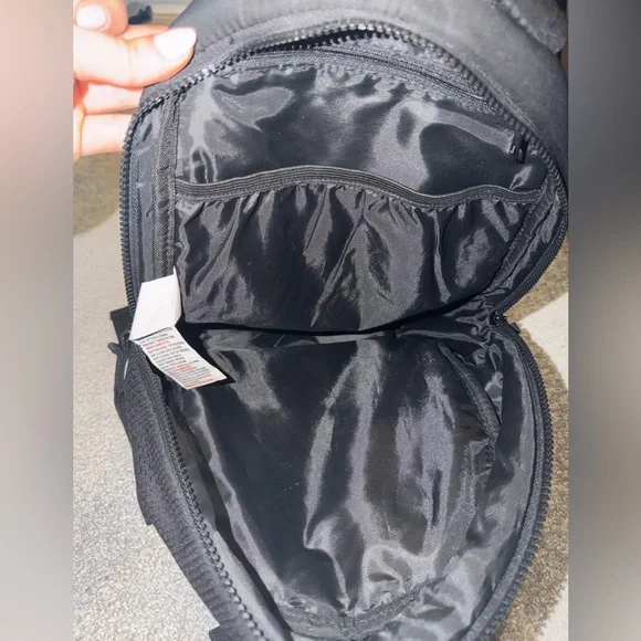 GYMSHARK | Mini Mesh Backpack - Picture 5 of 6